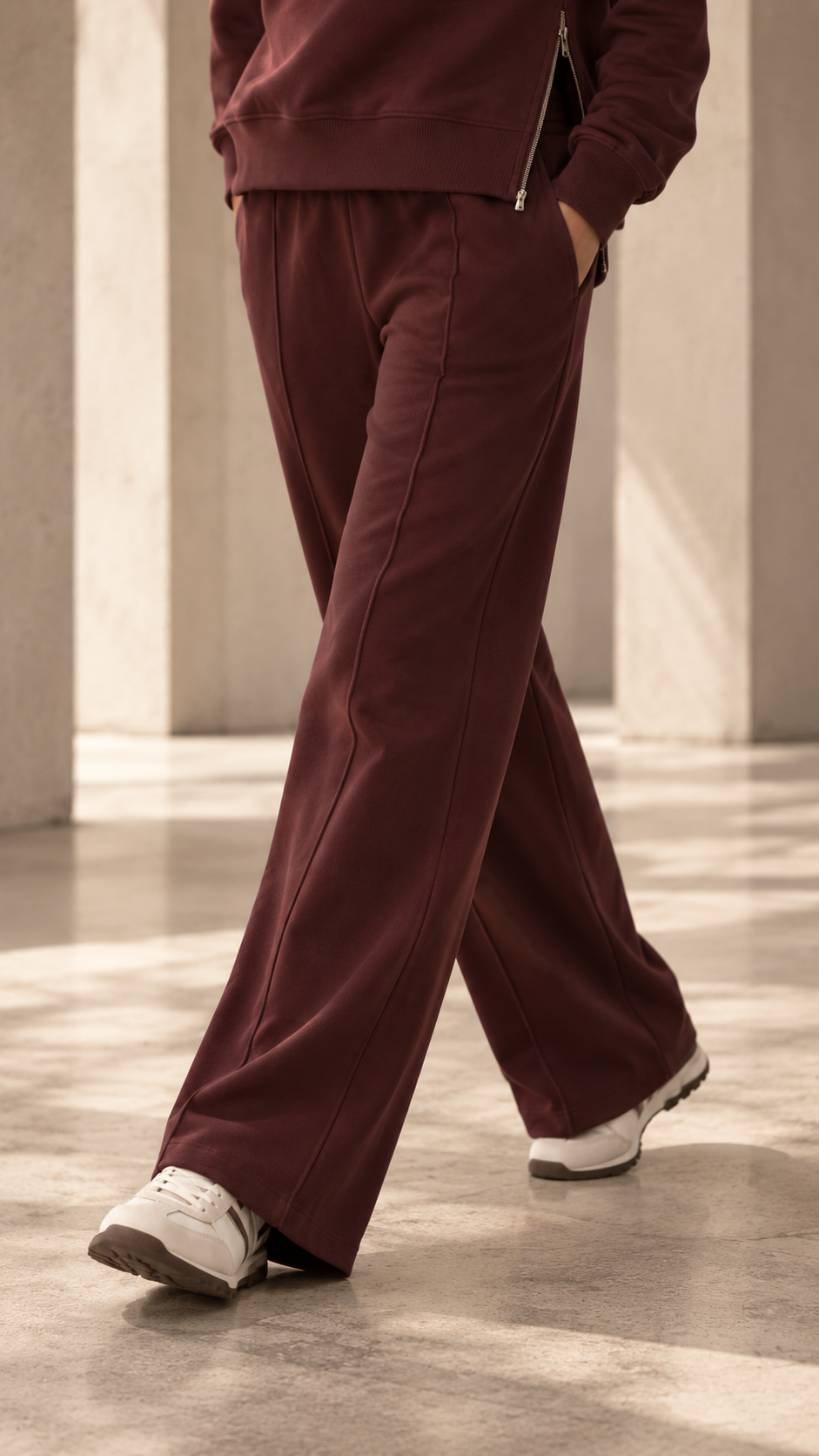 Burgundy loose fit sweatpants