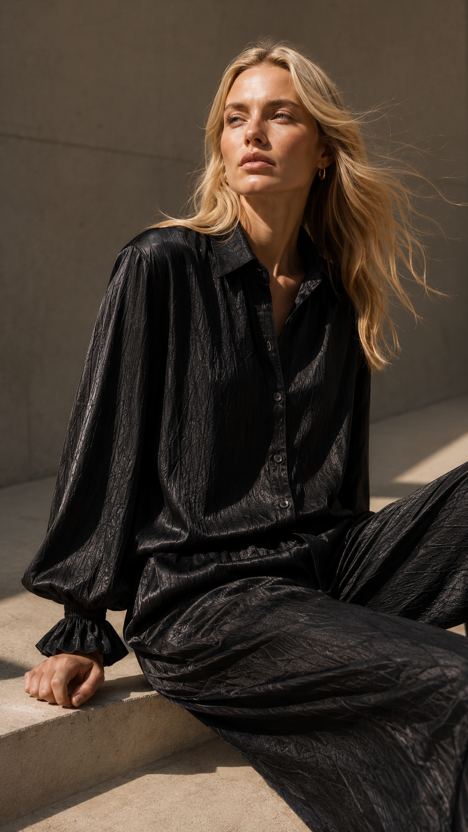 Crinkle Silk Balloon Shirt - Black